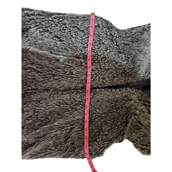 Ride Snowboards Fuzzy Vest - Picture 7 of 10